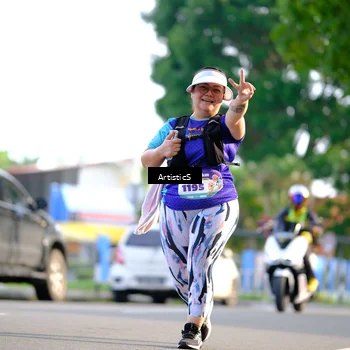 Runner Photo 8304911
