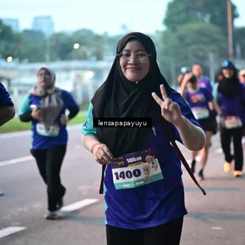 Runner Photo 8304912