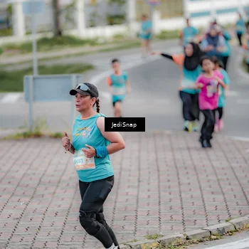 Runner Photo 8304928