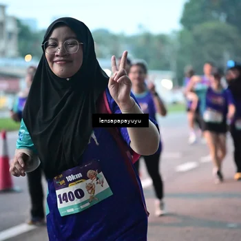 Runner Photo 8304949