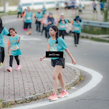 Runner Photo 8304950
