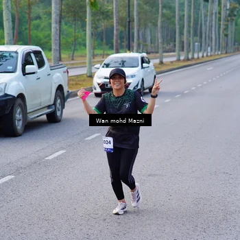 Runner Photo 8304963