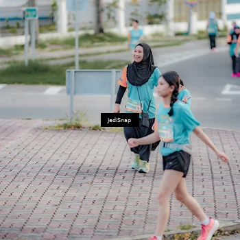 Runner Photo 8304966
