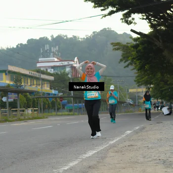 Runner Photo 8304980