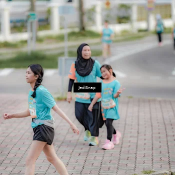 Runner Photo 8304982