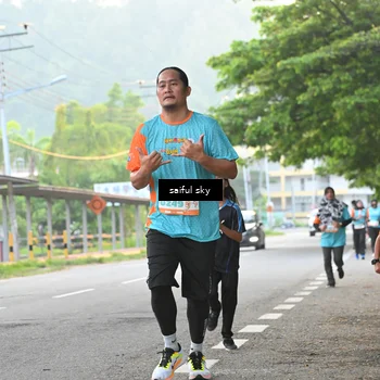 Runner Photo 8304984