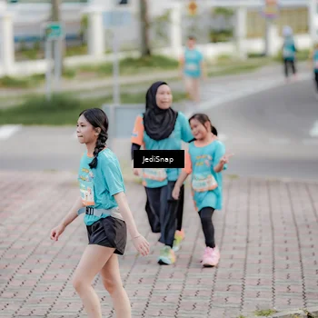 Runner Photo 8304987