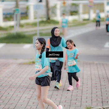 Runner Photo 8304995