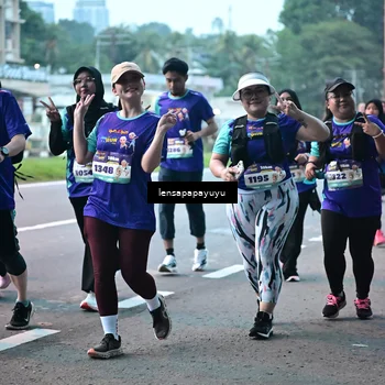 Runner Photo 8305008