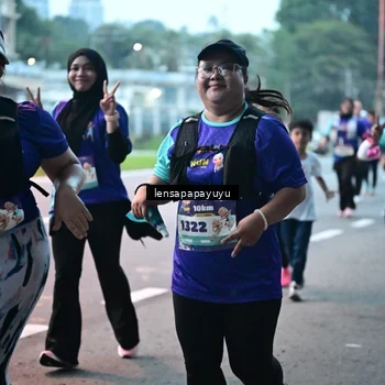Runner Photo 8305026
