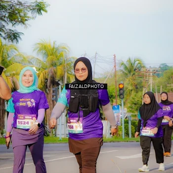 Runner Photo 8305033