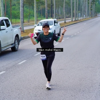 Runner Photo 8305039