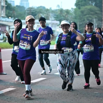 Runner Photo 8305047