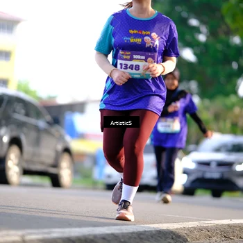 Runner Photo 8305051