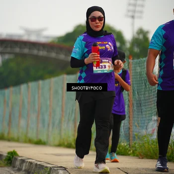 Runner Photo 8305052