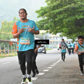 Runner Photo 8305054