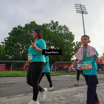 Runner Photo 8305058