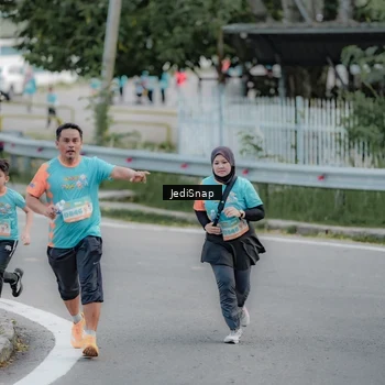 Runner Photo 8305095