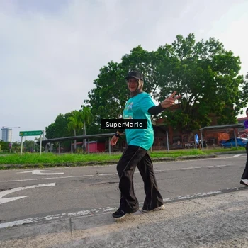 Runner Photo 8305110
