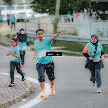 Runner Photo 8305127