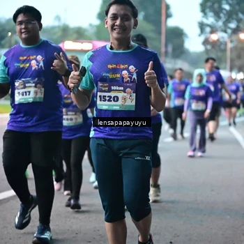 Runner Photo 8305141