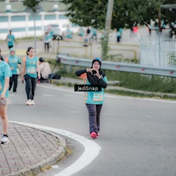 Runner Photo 8305144