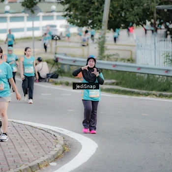 Runner Photo 8305145