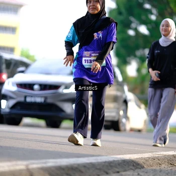 Runner Photo 8305156