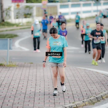 Runner Photo 8305171