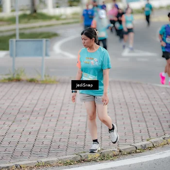 Runner Photo 8305191