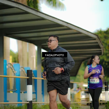 Runner Photo 8305194