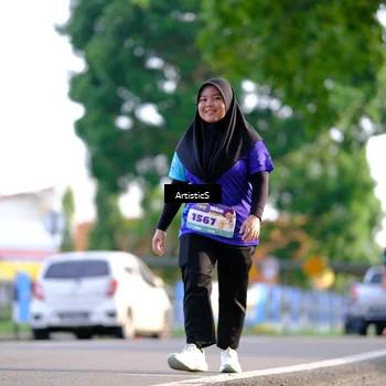 Runner Photo 8305200