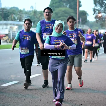 Runner Photo 8305257