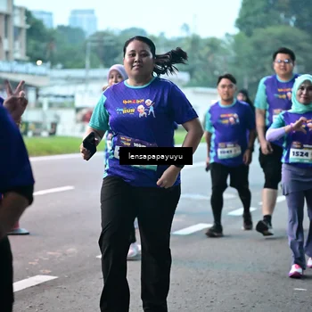 Runner Photo 8305263