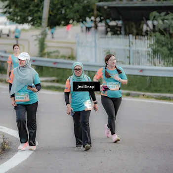 Runner Photo 8305279