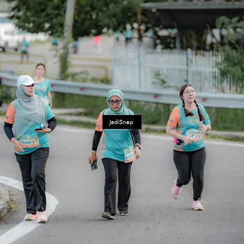 Runner Photo 8305284