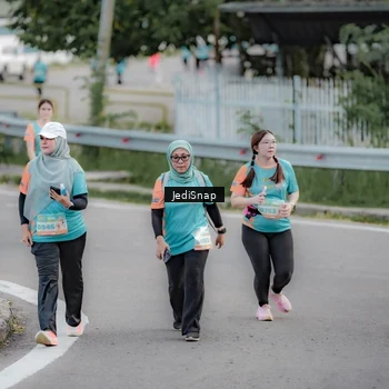 Runner Photo 8305286