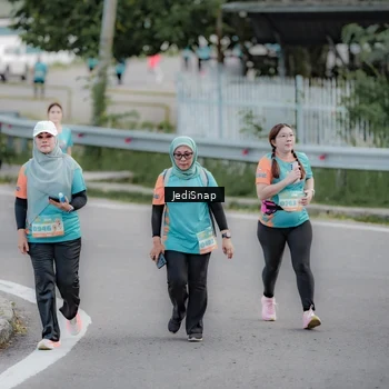 Runner Photo 8305289