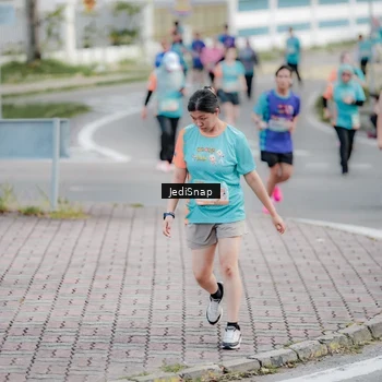 Runner Photo 8305293
