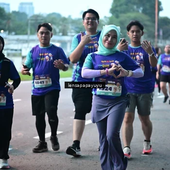 Runner Photo 8305295
