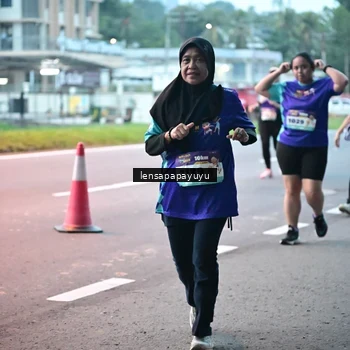 Runner Photo 8305310