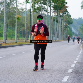 Runner Photo 8305311
