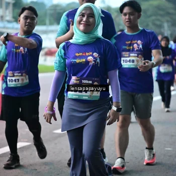 Runner Photo 8305312