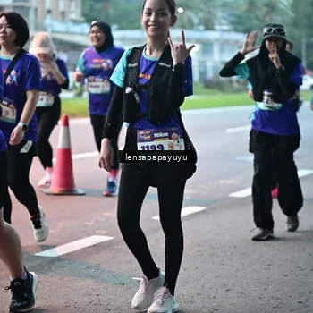 Runner Photo 8305360