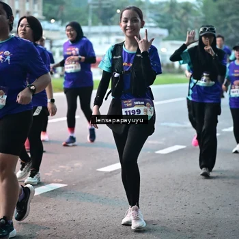 Runner Photo 8305366