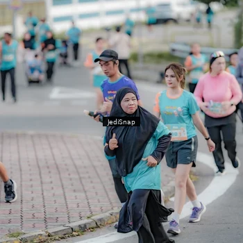 Runner Photo 8305379