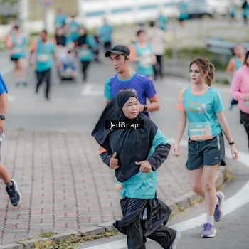 Runner Photo 8305393