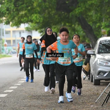 Runner Photo 8305396
