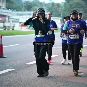 Runner Photo 8305397