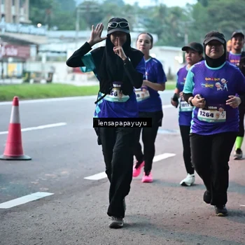 Runner Photo 8305399